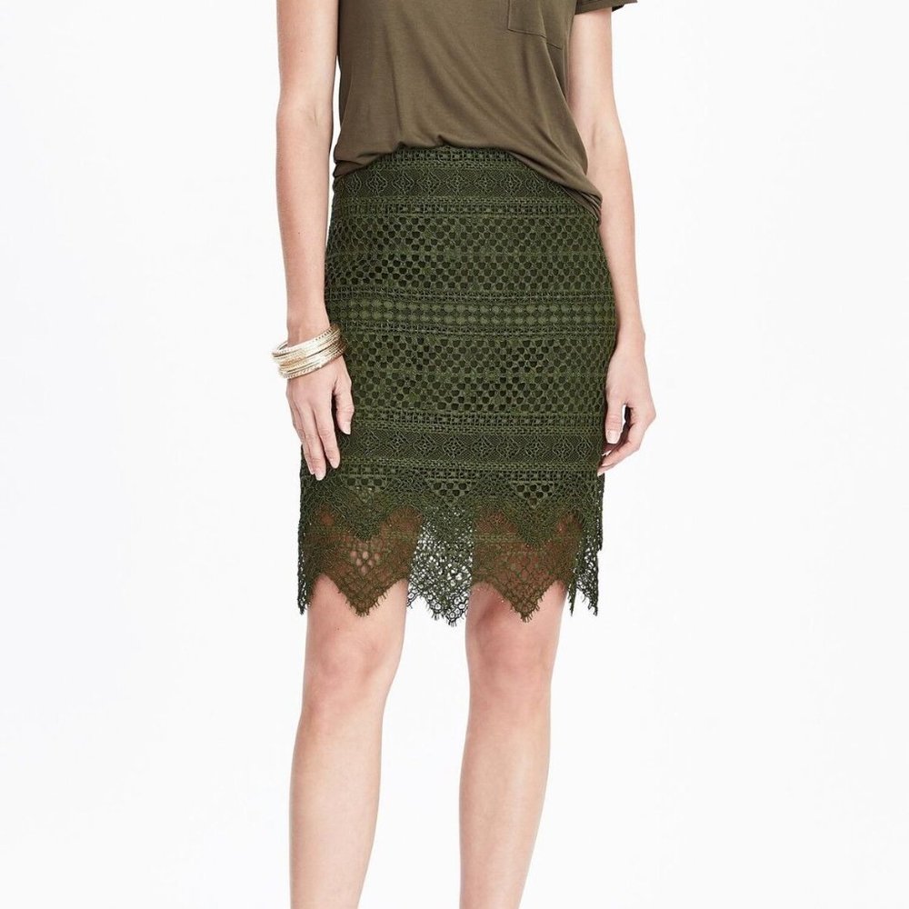 BANANA REPUBLIC LACE PENCIL GREEN SKIRT SIZE 6  MADE IN INDIA